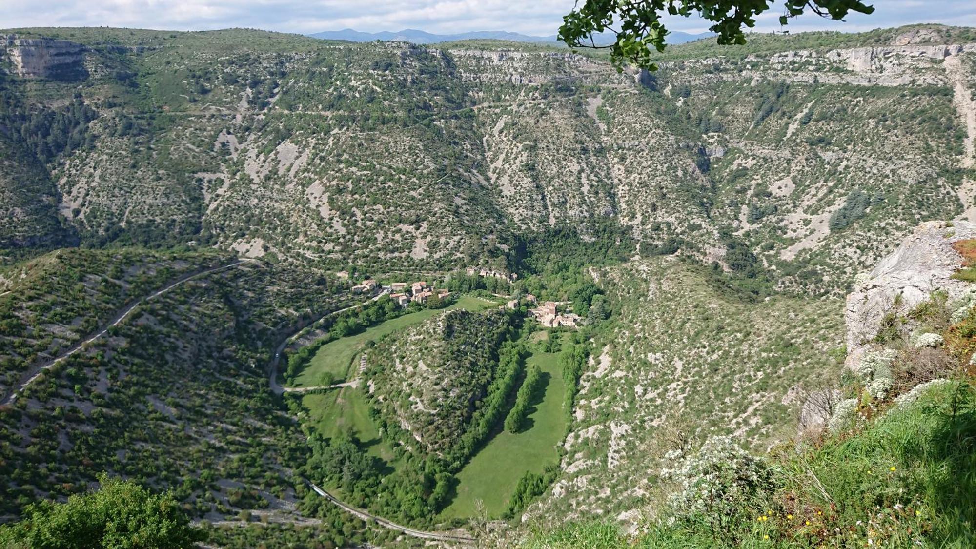 Gite En Cevennes Du Sud, Bergerie Restauree Au Rez De Jardin D'Une Bastide Avec Piscine, Vue Exceptionnelle, Authenticite Et Confort Saint-Laurent-le-Minier Eksteriør bilde
