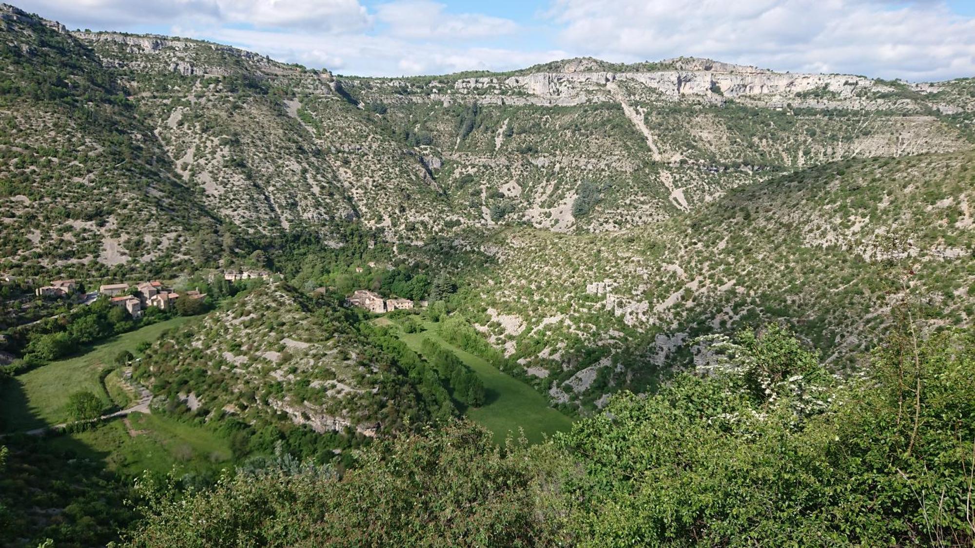 Gite En Cevennes Du Sud, Bergerie Restauree Au Rez De Jardin D'Une Bastide Avec Piscine, Vue Exceptionnelle, Authenticite Et Confort Saint-Laurent-le-Minier Eksteriør bilde